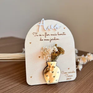 Placa com Vaso de Flores Secas em Acrílico Dourado – Presente Único para Avós